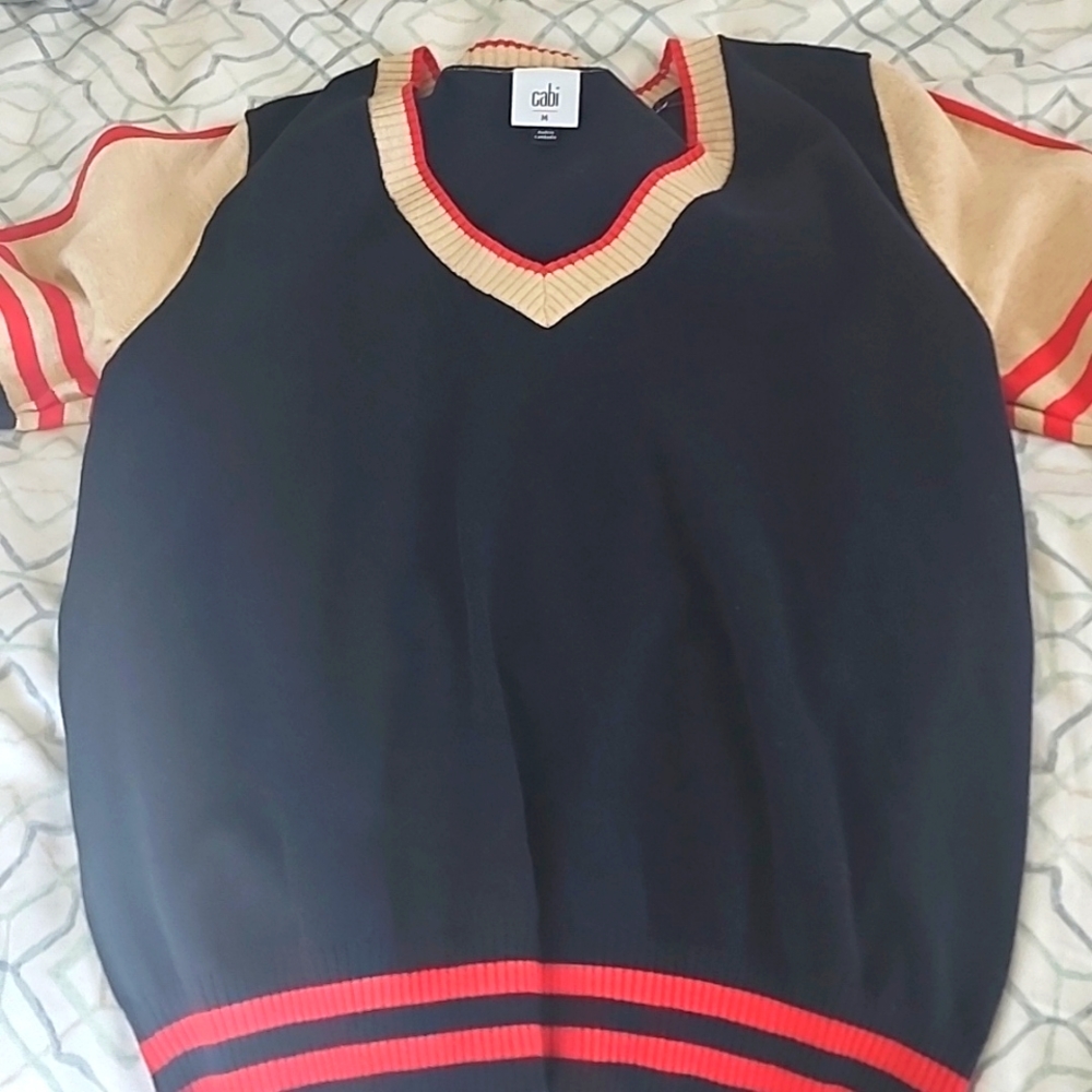 CAbi short sleeve sweater size M